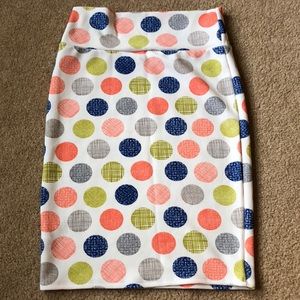 Medium LuLaRoe Cassie Skirt